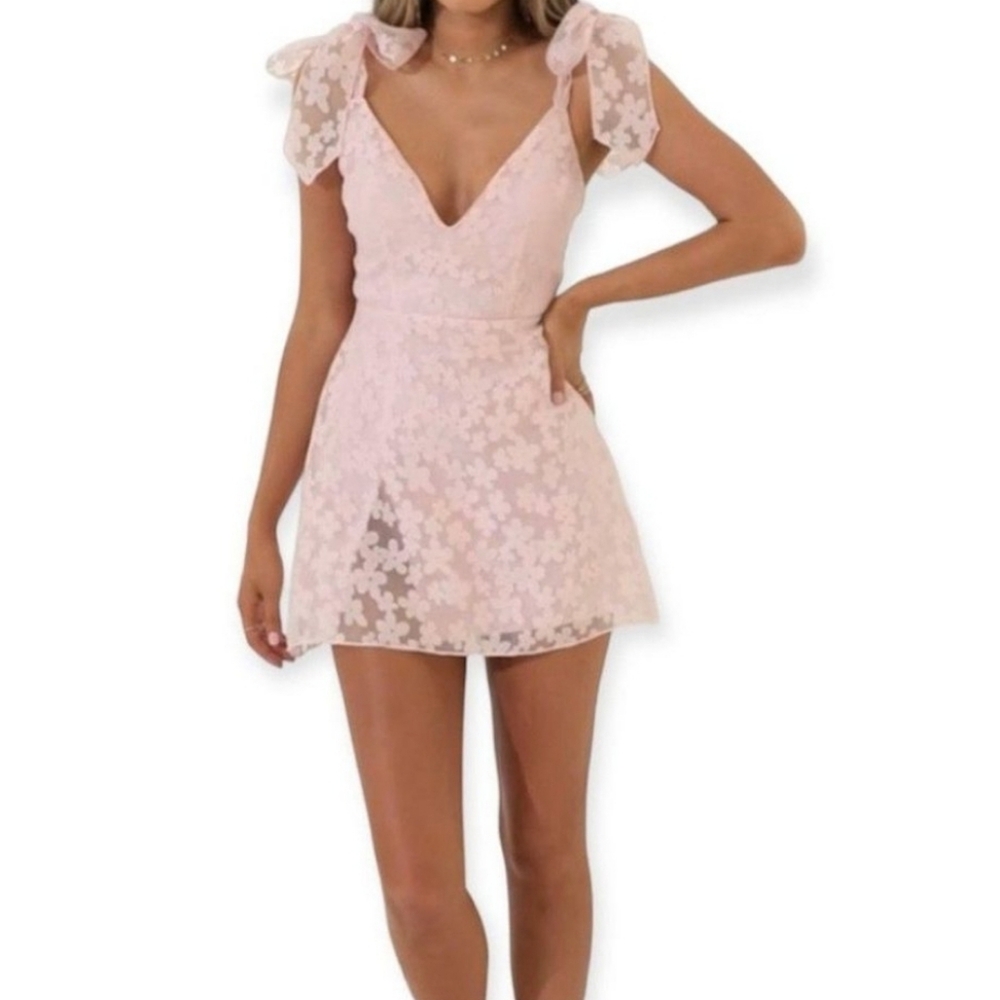 Lucy in the Sky Tia Pink Floral Mini Dress